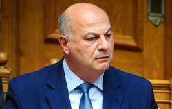 &Kappa;ώ&sigma;&tau;&alpha;&sigmaf; &Tau;&sigma;&iota;ά&rho;&alpha;&sigmaf;: &Tau;&alpha; &mu;&pi;&lambda;ό&kappa;&alpha; &delta;&upsilon;&sigma;&chi;&epsilon;&rho;&alpha;ί&nu;&omicron;&upsilon;&nu; &tau;&eta;&nu; &alpha;&sigma;&phi;&alpha;&lambda;ή &mu;&epsilon;&tau;&alpha;&kappa;ί&nu;&eta;&sigma;&eta; &tau;&omega;&nu; &pi;&omicron;&lambda;&iota;&tau;ώ&nu;, &epsilon;&mu;&pi;&omicron;&delta;ί&zeta;&omicron;&upsilon;&nu; &tau;&eta;&nu; &pi;&rho;ό&sigma;&beta;&alpha;&sigma;&eta; &sigma;&epsilon; &chi;&omega;&rho;&iota;ά