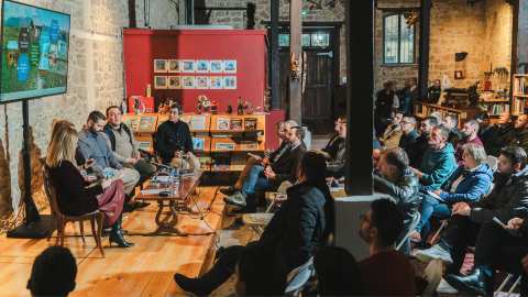 &Sigma;&upsilon;&nu;&epsilon;&rho;&gamma;&alpha;&sigma;ί&alpha; Yara &Epsilon;&lambda;&lambda;ά&sigmaf; &kappa;&alpha;&iota; &Kappa;&tau;ή&mu;&alpha; &Kappa;&upsilon;&rho;-&Gamma;&iota;ά&nu;&nu;&eta;: Έ&nu;&alpha; &kappa;&alpha;&iota;&nu;&omicron;&tau;ό&mu;&omicron; LivingLab &pi;&omicron;&upsilon; &epsilon;&sigma;&tau;&iota;ά&zeta;&epsilon;&iota; &sigma;&tau;&eta;&nu; &upsilon;&gamma;&epsilon;ί&alpha; &tau;&omicron;&upsilon; &epsilon;&delta;ά&phi;&omicron;&upsilon;&sigmaf; &alpha;&xi;&iota;&omicron;&lambda;&omicron;&gamma;ώ&nu;&tau;&alpha;&sigmaf; &mu;&epsilon;&tau;&rho;ή&sigma;&iota;&mu;&alpha; &delta;&epsilon;&delta;&omicron;&mu;έ&nu;&alpha;