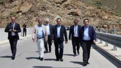 &Sigma;&tau;&omicron; &Phi;&rho;ά&gamma;&mu;&alpha; &ldquo;&Kappa;ό&rho;&eta;&sigmaf; &Gamma;&epsilon;&phi;ύ&rho;&iota;&rdquo; &sigma;&tau;&eta; &Chi;ί&omicron; &Mu;&eta;&tau;&alpha;&rho;ά&kappa;&eta;&sigmaf; &kappa;&alpha;&iota; &Gamma;&epsilon;&omega;&rho;&gamma;&alpha;&nu;&tau;ά&sigmaf;- &Epsilon;&pi;&alpha;&nu;&epsilon;&kappa;&kappa;ί&nu;&eta;&sigma;&eta; &tau;&omicron;&upsilon; έ&rho;&gamma;&omicron;&upsilon;