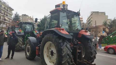 &Phi;&lambda;ώ&rho;&iota;&nu;&alpha;: &Mu;&eta;&chi;&alpha;&nu;&omicron;&kappa;ί&nu;&eta;&tau;&eta; &pi;&omicron;&rho;&epsilon;ί&alpha; &alpha;&gamma;&rho;&omicron;&tau;ώ&nu;, &kappa;&tau;&eta;&nu;&omicron;&tau;&rho;ό&phi;&omega;&nu; &kappa;&alpha;&iota; &mu;&epsilon;&lambda;&iota;&sigma;&sigma;&omicron;&kappa;ό&mu;&omega;&nu;