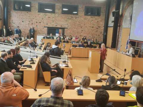 &Mu;&epsilon; &epsilon;&pi;&iota;&tau;&upsilon;&chi;ί&alpha; &sigma;&tau;έ&phi;&tau;&eta;&kappa;&epsilon; &eta; &eta;&mu;&epsilon;&rho;ί&delta;&alpha; &epsilon;&nu;&eta;&mu;έ&rho;&omega;&sigma;&eta;&sigmaf; &gamma;&iota;&alpha; &tau;&omicron;&upsilon;&sigmaf; &epsilon;&pi;&alpha;&gamma;&gamma;&epsilon;&lambda;&mu;&alpha;&tau;ί&epsilon;&sigmaf; &tau;&eta;&sigmaf; &epsilon;&sigma;&tau;ί&alpha;&sigma;&eta;&sigmaf; &sigma;&tau;&eta;&nu; &Pi;&epsilon;&rho;&iota;&phi;έ&rho;&epsilon;&iota;&alpha;&sigmaf; &Kappa;&epsilon;&nu;&tau;&rho;&iota;&kappa;ή&sigmaf; &Mu;&alpha;&kappa;&epsilon;&delta;&omicron;&nu;ί&alpha;&sigmaf;