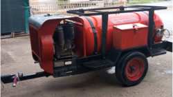 &Pi;&omega;&lambda;&epsilon;ί&tau;&alpha;&iota; &sigma;&upsilon;&rho;ό&mu;&epsilon;&nu;&omicron; &kappa;&lambda;&alpha;&delta;&epsilon;&upsilon;&tau;&iota;&kappa;&omicron; 1000 &lambda;&iota;&tau;&rho;&omega;&nu;