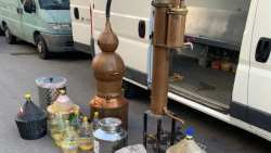 &Delta;ύ&omicron; &sigma;&upsilon;&lambda;&lambda;ή&psi;&epsilon;&iota;&sigmaf; &gamma;&iota;&alpha; &pi;&alpha;&rho;ά&nu;&omicron;&mu;&omicron; &alpha;&pi;&omicron;&sigma;&tau;&alpha;&kappa;&tau;ή&rho;&iota;&omicron; &kappa;&alpha;&iota; &kappa;&alpha;&pi;&nu;&iota;&kappa;ά &pi;&rho;&omicron;ϊό&nu;&tau;&alpha;