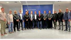 &Sigma;ύ&sigma;&kappa;&epsilon;&psi;&eta; &gamma;&iota;&alpha; &tau;&omicron;&upsilon;&sigmaf; &epsilon;&rho;&gamma;ά&tau;&epsilon;&sigmaf; &gamma;&eta;&sigmaf; &mu;&epsilon; &phi;&omicron;&rho;&epsilon;ί&sigmaf; &tau;&eta;&sigmaf; &Kappa;&rho;ή&tau;&eta;&sigmaf; - &Kappa;&omicron;&iota;&nu;ό &Delta;&epsilon;&lambda;&tau;ί&omicron; &Tau;ύ&pi;&omicron;&upsilon; &Upsilon;&pi;&Alpha;&Alpha;&Tau; &kappa;&alpha;&iota; &Upsilon;&pi;&omicron;&upsilon;&rho;&gamma;&epsilon;ί&omicron;&upsilon; &Mu;&epsilon;&tau;&alpha;&nu;ά&sigma;&tau;&epsilon;&upsilon;&sigma;&eta;&sigmaf; &amp; &Alpha;&sigma;ύ&lambda;&omicron;&upsilon;