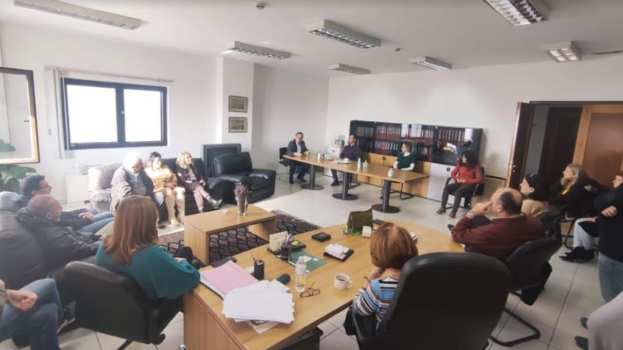 &Gamma;&epsilon;&omega;&rho;&gamma;&alpha;&nu;&tau;ά&sigmaf;: &Epsilon;&nu;&iota;&sigma;&chi;ύ&omicron;&nu;&tau;&alpha;&sigmaf; &tau;&omicron;&upsilon;&sigmaf; &epsilon;&lambda;έ&gamma;&chi;&omicron;&upsilon;&sigmaf; &pi;&rho;&omicron;&sigma;&tau;&alpha;&tau;&epsilon;ύ&omicron;&upsilon;&mu;&epsilon; &tau;&eta;&nu; &pi;&omicron;&iota;ό&tau;&eta;&tau;&alpha; &tau;&omega;&nu; &epsilon;&lambda;&lambda;&eta;&nu;&iota;&kappa;ώ&nu; &pi;&rho;&omicron;ϊό&nu;&tau;&omega;&nu;