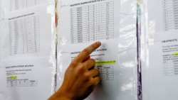 &Epsilon;&nu; &alpha;&nu;&alpha;&mu;&omicron;&nu;ή &tau;&omega;&nu; &beta;&alpha;&theta;&mu;&omicron;&lambda;&omicron;&gamma;&iota;ώ&nu; &tau;&omega;&nu; &phi;&epsilon;&tau;&iota;&nu;ώ&nu; &Pi;&alpha;&nu;&epsilon;&lambda;&lambda;&alpha;&delta;&iota;&kappa;ώ&nu; &Epsilon;&xi;&epsilon;&tau;ά&sigma;&epsilon;&omega;&nu;