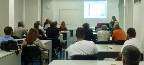 &Epsilon;&Lambda;&Gamma;&Omicron; - &Delta;&Eta;&Mu;&Eta;&Tau;&Rho;&Alpha; &gamma;&iota;&alpha; &tau;&alpha; &epsilon;&kappa;&pi;&alpha;&iota;&delta;&epsilon;&upsilon;&tau;&iota;&kappa;ά &sigma;&epsilon;&mu;&iota;&nu;ά&rho;&iota;&alpha; &sigma;&tau;&eta; &Rho;ό&delta;&omicron;