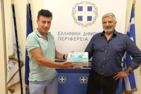 &Pi;&rho;ό&gamma;&rho;&alpha;&mu;&mu;&alpha; &epsilon;&kappa;&pi;&alpha;&iota;&delta;&epsilon;&upsilon;&tau;&iota;&kappa;ή&sigmaf; &rho;&omicron;&mu;&pi;&omicron;&tau;&iota;&kappa;ή&sigmaf; &sigma;&epsilon; 100 &epsilon;&pi;&iota;&lambda;&epsilon;&gamma;&mu;έ&nu;&alpha; &delta;&eta;&mu;&omicron;&tau;&iota;&kappa;ά &sigma;&chi;&omicron;&lambda;&epsilon;ί&alpha; &tau;&eta;&sigmaf; &Pi;&epsilon;&rho;&iota;&phi;έ&rho;&epsilon;&iota;&alpha;&sigmaf; &Alpha;&tau;&tau;&iota;&kappa;ή&sigmaf;