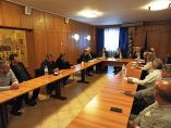 &Eta; &epsilon;&nu;ί&sigma;&chi;&upsilon;&sigma;&eta; &tau;&omicron;&upsilon; &epsilon;&iota;&sigma;&omicron;&delta;ή&mu;&alpha;&tau;&omicron;&sigmaf; &tau;&omega;&nu; &pi;&alpha;&rho;&alpha;&gamma;&omega;&gamma;ώ&nu; &sigma;&tau;&omicron; &epsilon;&pi;ί&kappa;&epsilon;&nu;&tau;&rho;&omicron;  &tau;&eta;&sigmaf; &sigma;&upsilon;&nu;ά&nu;&tau;&eta;&sigma;&eta;&sigmaf; &tau;&omicron;&upsilon; &Upsilon;&pi;&Alpha;&Alpha;&Tau;, &Mu;. &Beta;&omicron;&rho;ί&delta;&eta;  &mu;&epsilon; &pi;&alpha;&rho;&alpha;&gamma;&omega;&gamma;&iota;&kappa;&omicron;ύ&sigmaf; &phi;&omicron;&rho;&epsilon;ί&sigmaf; &tau;&omicron;&upsilon; &nu;&omicron;&mu;&omicron;ύ &Pi;&iota;&epsilon;&rho;ί&alpha;&sigmaf;