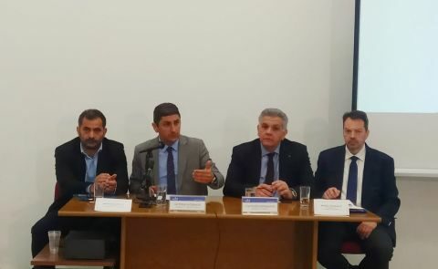 &Lambda;. &Alpha;&upsilon;&gamma;&epsilon;&nu;ά&kappa;&eta;&sigmaf; &alpha;&pi;ό &tau;&eta;&nu; &Epsilon;&pi;&iota;&sigma;&kappa;&omicron;&pi;ή &Eta;&rho;&alpha;&kappa;&lambda;&epsilon;ί&omicron;&upsilon;:&laquo;&Kappa;&alpha;&iota;&nu;&omicron;&tau;&omicron;&mu;ί&alpha; &kappa;&alpha;&iota; &Pi;&rho;&omega;&tau;&omicron;&gamma;&epsilon;&nu;ή&sigmaf; &Tau;&omicron;&mu;έ&alpha;&sigmaf;: &Alpha;&gamma;&rho;&omicron;&tau;&omicron;&upsilon;&rho;&iota;&sigma;&mu;ό&sigmaf;, &Alpha;&gamma;&rho;&omicron;&delta;&iota;&alpha;&tau;&rho;&omicron;&phi;ή, &Kappa;&tau;&eta;&nu;&omicron;&tau;&rho;&omicron;&phi;ί&alpha;&raquo;