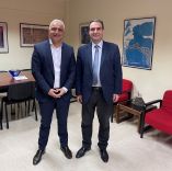 &Sigma;&tau;&iota;&sigmaf; &kappa;&epsilon;&nu;&tau;&rho;&iota;&kappa;έ&sigmaf; &delta;&iota;&epsilon;&upsilon;&theta;ύ&nu;&sigma;&epsilon;&iota;&sigmaf; &Epsilon;&Phi;&Kappa;&Alpha; &kappa;&alpha;&iota; &Omicron;&Alpha;&Epsilon;&Delta; &sigma;&tau;&eta; &Theta;&epsilon;&sigma;&sigma;&alpha;&lambda;&omicron;&nu;ί&kappa;&eta; &omicron; &Lambda;. &Tau;&sigma;&alpha;&beta;&delta;&alpha;&rho;ί&delta;&eta;&sigmaf;