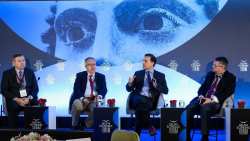 &Nu;έ&alpha; &Gamma;&epsilon;&omega;&rho;&gamma;ί&alpha; &Nu;έ&alpha; &Gamma;&epsilon;&nu;&iota;ά: &Sigma;&upsilon;&mu;&mu;&epsilon;&tau;&omicron;&chi;ή &sigma;&epsilon; 2 &sigma;&upsilon;&zeta;&eta;&tau;ή&sigma;&epsilon;&iota;&sigmaf;-&pi;ά&nu;&epsilon;&lambda; &sigma;&tau;&omicron; 8&omicron; &Omicron;&iota;&kappa;&omicron;&nu;&omicron;&mu;&iota;&kappa;ό &Phi;ό&rho;&omicron;&upsilon;&mu; &tau;&omega;&nu; &Delta;&epsilon;&lambda;&phi;ώ&nu;