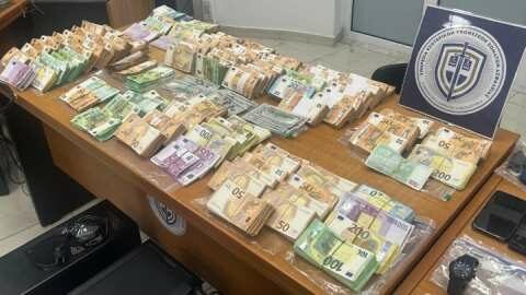 &Tau;&alpha; &laquo;&alpha;&upsilon;&gamma;ά&raquo;, &omicron;&iota; &laquo;&chi;ή&nu;&epsilon;&sigmaf;&raquo; &kappa;&alpha;&iota; &tau;&alpha; &laquo;&sigma;&tau;&rho;έ&mu;&mu;&alpha;&tau;&alpha;&raquo; - &Pi;ώ&sigmaf; &delta;&rho;&omicron;ύ&sigma;&epsilon; &tau;&omicron; &kappa;ύ&kappa;&lambda;&omega;&mu;&alpha; &tau;&omega;&nu; &Pi;&omicron;&lambda;&epsilon;&omicron;&delta;&omicron;&mu;&iota;ώ&nu;