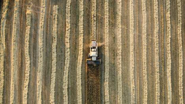 &Pi;&Omicron;&Gamma;&Epsilon;&Delta;&Upsilon;: Ό&tau;&alpha;&nu; &eta; &laquo;&mu;&epsilon;&tau;&alpha;&rho;&rho;ύ&theta;&mu;&iota;&sigma;&eta;&raquo; &kappa;&alpha;&tau;&alpha;&rho;&rho;έ&epsilon;&iota;, &omicron; &ldquo;&Beta;&alpha;&sigma;&iota;&lambda;&iota;ά&sigmaf; Ή&lambda;&iota;&omicron;&sigmaf;&rdquo; &omicron;&phi;&epsilon;ί&lambda;&epsilon;&iota; &nu;&alpha; &lambda;&omicron;&gamma;&omicron;&delta;&omicron;&tau;ή&sigma;&epsilon;&iota;&raquo;