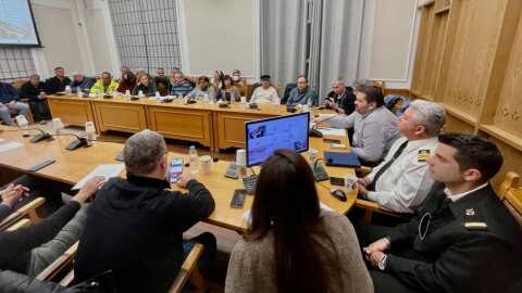 &Tau;&rho;ί&tau;&eta; &sigma;&upsilon;&nu;&epsilon;&delta;&rho;ί&alpha;&sigma;&eta; &Sigma;&upsilon;&mu;&beta;&omicron;&upsilon;&lambda;ί&omicron;&upsilon; &Alpha;&lambda;&iota;&epsilon;ί&alpha;&sigmaf; &Pi;&epsilon;&rho;&iota;&phi;έ&rho;&epsilon;&iota;&alpha;&sigmaf; &Kappa;&rho;ή&tau;&eta;&sigmaf;