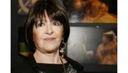 &Pi;έ&theta;&alpha;&nu;&epsilon; &eta; &delta;&eta;&mu;&omicron;&phi;&iota;&lambda;ή&sigmaf; &eta;&theta;&omicron;&pi;&omicron;&iota;ό&sigmaf; &Mu;ά&rho;&theta;&alpha; &Kappa;&alpha;&rho;&alpha;&gamma;&iota;ά&nu;&nu;&eta;