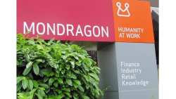 Ά&pi;&iota;&alpha;&sigma;&tau;&omicron; ό&nu;&epsilon;&iota;&rho;&omicron;, &eta; &kappa;&omicron;&upsilon;&lambda;&tau;&omicron;ύ&rho;&alpha; &tau;&omicron;&upsilon; &sigma;&upsilon;&nu;&epsilon;&tau;&alpha;&iota;&rho;&iota;&sigma;&mu;&omicron;ύ &tau;&omicron;&upsilon; Mondragon (&Iota;&sigma;&pi;&alpha;&nu;ί&alpha;)