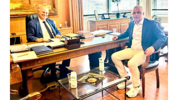 &Mu;&epsilon; &alpha;&tau;&zeta;έ&nu;&tau;&alpha; &kappa;&omicron;&mu;&beta;&iota;&kappa;ά &epsilon;&kappa;&kappa;&rho;&epsilon;&mu;ή &zeta;&eta;&tau;ή&mu;&alpha;&tau;&alpha; &tau;&omicron;&upsilon; &alpha;&gamma;&rho;&omicron;&tau;&iota;&kappa;&omicron;ύ &kappa;ό&sigma;&mu;&omicron;&upsilon; &omicron; &Lambda;ά&zeta;&alpha;&rho;&omicron;&sigmaf; &Tau;&sigma;&alpha;&beta;&delta;&alpha;&rho;ί&delta;&eta;&sigmaf; &sigma;&tau;&omicron; &Upsilon;&Pi;&Alpha;&Alpha;&Tau;