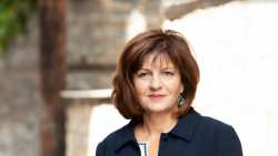 &Phi;&rho;ό&sigma;&omega; &Kappa;&alpha;&rho;&alpha;&sigma;&alpha;&rho;&lambda;ί&delta;&omicron;&upsilon;: &Epsilon;ί&nu;&alpha;&iota; &sigma;&tau;&omicron; &chi;έ&rho;&iota; &tau;&omega;&nu; &alpha;&gamma;&rho;&omicron;&tau;ώ&nu; &nu;&alpha; &epsilon;ί&nu;&alpha;&iota; &eta; &tau;&epsilon;&lambda;&epsilon;&upsilon;&tau;&alpha;ί&alpha; &alpha;&delta;&iota;&kappa;ί&alpha;