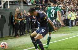 &Kappa;&alpha;&lambda;ύ&tau;&epsilon;&rho;&omicron;&sigmaf; &alpha;&pi;ό &tau;&eta;&nu; &Sigma;&lambda;ά&beta;&iota;&alpha; &omicron; &Pi;&alpha;&nu;&alpha;&theta;&eta;&nu;&alpha;ϊ&kappa;ό&sigmaf; &alpha;&lambda;&lambda;ά έ&mu;&epsilon;&iota;&nu;&epsilon; &epsilon;&kappa;&tau;ό&sigmaf; &Epsilon;&upsilon;&rho;ώ&pi;&eta;&sigmaf;