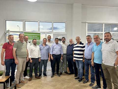 &Sigma;&tau;ή&rho;&iota;&xi;&eta; &sigma;&epsilon; &nu;έ&omicron;&upsilon;&sigmaf; &pi;&alpha;&rho;&alpha;&gamma;&omega;&gamma;&omicron;ύ&sigmaf; &kappa;&alpha;&iota; &kappa;&tau;&eta;&nu;&omicron;&tau;&rho;ό&phi;&omicron;&upsilon;&sigmaf; &alpha;&pi;ό &tau;&omicron;&nu; &Lambda;&epsilon;&upsilon;&tau;έ&rho;&eta; &Alpha;&upsilon;&gamma;&epsilon;&nu;ά&kappa;&eta;