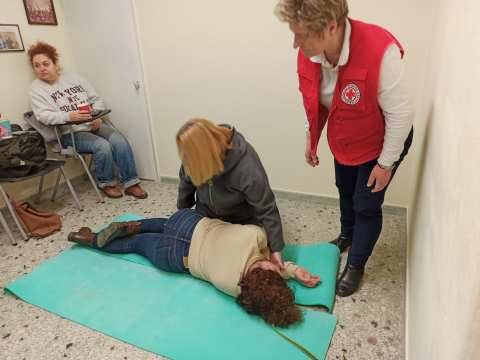 &Epsilon;&kappa;&pi;&alpha;&iota;&delta;&epsilon;ύ&tau;&eta;&kappa;&alpha;&nu; &sigma;&tau;&iota;&sigmaf; &Pi;&rho;ώ&tau;&epsilon;&sigmaf; &Beta;&omicron;ή&theta;&epsilon;&iota;&epsilon;&sigmaf; &epsilon;&rho;&gamma;&alpha;&zeta;ό&mu;&epsilon;&nu;&epsilon;&sigmaf; &tau;&omicron;&upsilon; &pi;&rho;&omicron;&gamma;&rho;ά&mu;&mu;&alpha;&tau;&omicron;&sigmaf; &laquo;&Beta;&Omicron;&Eta;&Theta;&Epsilon;&Iota;&Alpha;  &Sigma;&Tau;&Omicron; &Sigma;&Pi;&Iota;&Tau;&Iota;&raquo;