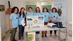 &Epsilon;&nu;&theta;&omicron;&upsilon;&sigma;&iota;&alpha;&sigma;&mu;έ&nu;&omicron;&iota; &omicron;&iota; &mu;&iota;&kappa;&rho;&omicron;ί &mu;&alpha;&theta;&eta;&tau;έ&sigmaf; &mu;&epsilon; &tau;&iota;&sigmaf; &beta;&iota;&omega;&mu;&alpha;&tau;&iota;&kappa;έ&sigmaf; &delta;&rho;ά&sigma;&epsilon;&iota;&sigmaf; LIFE IP 4 NATURA &sigma;&tau;&omicron; &pi;&lambda;&alpha;ί&sigma;&iota;&omicron; &tau;&eta;&sigmaf; &epsilon;&upsilon;&rho;&omega;&pi;&alpha;ϊ&kappa;ή&sigmaf; &eta;&mu;έ&rho;&alpha;&sigmaf; NATURA