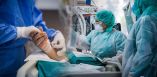 &Kappa;&omicron;&rho;&omega;&nu;&omicron;ϊ&omicron;&sigmaf;: 95 &nu;&epsilon;&kappa;&rho;&omicron;ί &kappa;&alpha;&iota; 578 &nu;&omicron;&sigma;&eta;&lambda;&epsilon;ύ&omicron;&nu;&tau;&alpha;&iota; &delta;&iota;&alpha;&sigma;&omega;&lambda;&eta;&nu;&omega;&mu;έ&nu;&omicron;&iota; &sigma;&epsilon; έ&nu;&alpha; 24&omega;&rho;&omicron; - 1677 &nu;έ&alpha; &kappa;&rho;&omicron;ύ&sigma;&mu;&alpha;&tau;&alpha;