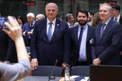 &Upsilon;&pi;&Alpha;&Alpha;&Tau;: &laquo;&Eta; &Kappa;&Alpha;&Pi; &pi;&rho;έ&pi;&epsilon;&iota; &nu;&alpha; &epsilon;&nu;&iota;&sigma;&chi;&upsilon;&theta;&epsilon;ί &kappa;&alpha;&iota; &nu;&alpha; &gamma;ί&nu;&epsilon;&iota; &epsilon;&rho;&gamma;&alpha;&lambda;&epsilon;ί&omicron; &pi;&rho;&omicron;&sigma;&alpha;&rho;&mu;&omicron;&sigma;&tau;&iota;&kappa;ό&tau;&eta;&tau;&alpha;&sigmaf;, &sigma;&tau;ή&rho;&iota;&xi;&eta;&sigmaf; &kappa;&alpha;&iota; &epsilon;&pi;&epsilon;&nu;&delta;ύ&sigma;&epsilon;&omega;&nu;&raquo;