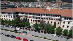 &Mu;&epsilon; &alpha;&pi;ό&phi;&alpha;&sigma;&eta; &tau;&omicron;&upsilon; &Pi;&epsilon;&rho;&iota;&phi;&epsilon;&rho;&epsilon;&iota;&alpha;&kappa;&omicron;ύ &Sigma;&upsilon;&mu;&beta;&omicron;&upsilon;&lambda;ί&omicron;&upsilon; &pi;&rho;&omicron;&chi;&omega;&rho;ά &eta; &Epsilon;&nu;&epsilon;&rho;&gamma;&epsilon;&iota;&alpha;&kappa;ή &Kappa;&omicron;&iota;&nu;ό&tau;&eta;&tau;&alpha; &Pi;&omicron;&lambda;&iota;&tau;ώ&nu; &Pi;&epsilon;&rho;&iota;&phi;έ&rho;&epsilon;&iota;&alpha;&sigmaf; &Eta;&pi;&epsilon;ί&rho;&omicron;&upsilon;
