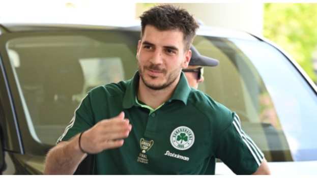 20+2 &epsilon;&kappa;&alpha;&tau;. &euro; &mu;&pi;ό&nu;&omicron;&upsilon;&sigmaf; &pi;&rho;&omicron;&sigma;&phi;έ&rho;&epsilon;&iota; &eta; &Mu;&pi;&omicron;&lambda;ό&nu;&iota;&alpha; &sigma;&tau;&omicron;&nu; &Pi;&alpha;&nu;&alpha;&theta;&eta;&nu;&alpha;ϊ&kappa;ό &gamma;&iota;&alpha; &tau;&omicron;&nu; &Iota;&omega;&alpha;&nu;&nu;ί&delta;&eta;