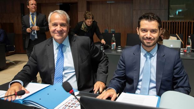 &Kappa;&alpha;&iota; &eta; &Epsilon;&theta;&nu;&iota;&kappa;ή &Tau;&rho;ά&pi;&epsilon;&zeta;&alpha; &tau;&eta;&sigmaf; &Epsilon;&lambda;&lambda;ά&delta;&omicron;&sigmaf; &sigma;&upsilon;&mu;&mu;&epsilon;&tau;έ&chi;&epsilon;&iota; &sigma;&tau;&omicron; &laquo;&Tau;&alpha;&mu;&epsilon;ί&omicron; &Epsilon;&gamma;&gamma;&upsilon;ή&sigma;&epsilon;&omega;&nu; &Alpha;&gamma;&rho;&omicron;&tau;&iota;&kappa;ή&sigmaf; &Alpha;&nu;ά&pi;&tau;&upsilon;&xi;&eta;&sigmaf;&raquo; &tau;&omicron;&upsilon; &Pi;&Alpha;&Alpha; 2014 - 2020