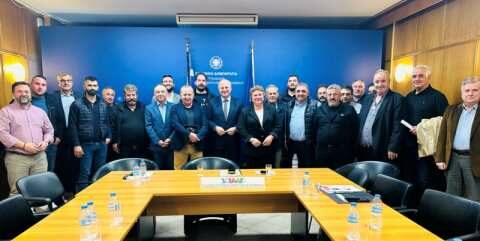 &Upsilon;&pi;&Alpha;&Alpha;&Tau; &pi;&rho;&omicron;&sigmaf; &epsilon;&kappa;&pi;&rho;&omicron;&sigma;ώ&pi;&omicron;&upsilon;&sigmaf; &kappa;&tau;&eta;&nu;&omicron;&tau;&rho;ό&phi;&omega;&nu;: &Mu;&epsilon; &sigma;&omicron;&beta;&alpha;&rho;ό&tau;&eta;&tau;&alpha; &kappa;&alpha;&iota; &upsilon;&pi;&epsilon;&upsilon;&theta;&upsilon;&nu;ό&tau;&eta;&tau;&alpha;, ό&lambda;&omicron;&iota; &mu;&alpha;&zeta;ί, &theta;&alpha; &alpha;&nu;&tau;&iota;&mu;&epsilon;&tau;&omega;&pi;ί&sigma;&omicron;&upsilon;&mu;&epsilon; &tau;&eta;&nu; &epsilon;&upsilon;&lambda;&omicron;&gamma;&iota;ά ό&pi;&omega;&sigmaf; έ&gamma;&iota;&nu;&epsilon; &mu;&epsilon; &tau;&eta;&nu; &pi;&alpha;&nu;ώ&lambda;&eta;