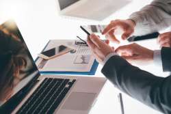 Έ&nu;&alpha; &delta;&iota;ά&lambda;&epsilon;&iota;&mu;&mu;&alpha; &mu;ό&nu;&omicron; &mu;ί&alpha;&sigmaf; &epsilon;&beta;&delta;&omicron;&mu;ά&delta;&alpha;&sigmaf; &alpha;&pi;ό &tau;&alpha; &mu;έ&sigma;&alpha; &kappa;&omicron;&iota;&nu;&omega;&nu;&iota;&kappa;ή&sigmaf; &delta;&iota;&kappa;&tau;ύ&omega;&sigma;&eta;&sigmaf; &beta;&epsilon;&lambda;&tau;&iota;ώ&nu;&epsilon;&iota; &tau;&eta;&nu; &psi;&upsilon;&chi;&iota;&kappa;ή &upsilon;&gamma;&epsilon;ί&alpha; &tau;&omega;&nu; &chi;&rho;&eta;&sigma;&tau;ώ&nu;