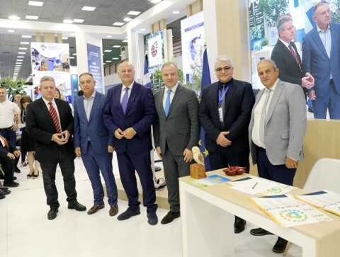 &Mu;&nu;&eta;&mu;ό&nu;&iota;&omicron; &Sigma;&upsilon;&nu;&epsilon;&rho;&gamma;&alpha;&sigma;ί&alpha;&sigmaf; &Upsilon;&Pi;&Alpha;&Alpha;&Tau;, &Epsilon;&Lambda;&Gamma;&Omicron;-&Delta;&Eta;&Mu;&Eta;&Tau;&Rho;&Alpha; &kappa;&alpha;&iota; &Iota;&Tau;&Epsilon;