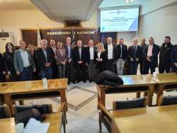 &Eta; &Pi;&epsilon;&rho;&iota;&phi;έ&rho;&epsilon;&iota;&alpha; &Theta;&epsilon;&sigma;&sigma;&alpha;&lambda;ί&alpha;&sigmaf; &sigma;&tau;&omicron; Forum PortAbility &Beta;ό&lambda;&omicron;&upsilon;