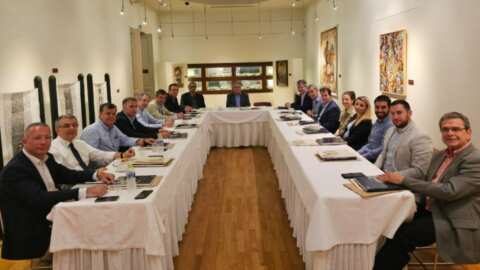 &Sigma;&tau;&omicron; &tau;&iota;&mu;ό&nu;&iota; &tau;&omicron;&upsilon; &Sigma;&Epsilon;&Beta;&Epsilon; &gamma;&iota;&alpha; &delta;&epsilon;ύ&tau;&epsilon;&rho;&eta; &theta;&eta;&tau;&epsilon;ί&alpha; &omicron; &Sigma;&upsilon;&mu;&epsilon;ώ&nu; &Delta;&iota;&alpha;&mu;&alpha;&nu;&tau;ί&delta;&eta;&sigmaf;