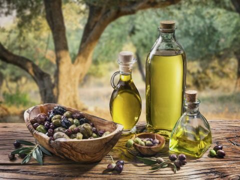&Gamma;&iota;&alpha;&tau;ί &eta; &Epsilon;&lambda;&lambda;ά&delta;&alpha; &alpha;&delta;&upsilon;&nu;&alpha;&tau;&epsilon;ί &nu;&alpha; &beta;&gamma;ά&lambda;&epsilon;&iota; &kappa;έ&rho;&delta;&eta; &alpha;&pi;ό &tau;&omicron; &epsilon;&lambda;&alpha;&iota;ό&lambda;&alpha;&delta;ό &tau;&eta;&sigmaf;
