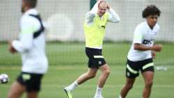 CIES: &Omicron; &Chi;ά&alpha;&lambda;&alpha;&nu;&tau; &alpha;&kappa;&rho;&iota;&beta;ό&tau;&epsilon;&rho;&omicron;&sigmaf; &pi;&alpha;ί&kappa;&tau;&eta;&sigmaf; &sigma;&tau;&omicron;&nu; &kappa;ό&sigma;&mu;&omicron; &mu;&epsilon; &epsilon;&kappa;&tau;&iota;&mu;ώ&mu;&epsilon;&nu;&eta; &alpha;&xi;ί&alpha; 245,1 &epsilon;&kappa;&alpha;&tau;. &epsilon;&upsilon;&rho;ώ