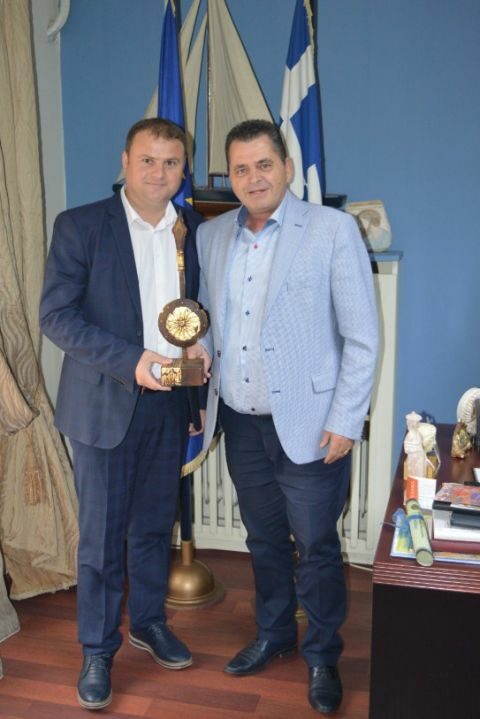 &Epsilon;&pi;ί&sigma;&kappa;&epsilon;&psi;&eta; &Rho;&omicron;&upsilon;&mu;ά&nu;&iota;&kappa;&eta;&sigmaf; &alpha;&nu;&tau;&iota;&pi;&rho;&omicron;&sigma;&omega;&pi;&epsilon;ί&alpha;&sigmaf; &sigma;&tau;&omicron;&nu; &Alpha;&nu;&tau;&iota;&pi;&epsilon;&rho;&iota;&phi;&epsilon;&rho;&epsilon;&iota;ά&rho;&chi;&eta; &Eta;&mu;&alpha;&theta;ί&alpha;&sigmaf;