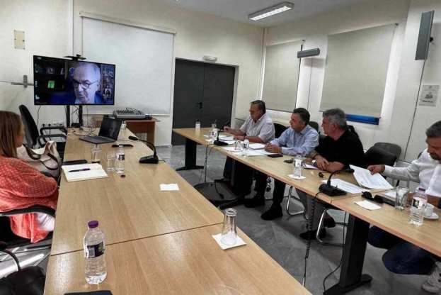 &Sigma;ύ&sigma;&kappa;&epsilon;&psi;&eta; &gamma;&iota;&alpha; &tau;&alpha; &theta;έ&mu;&alpha;&tau;&alpha; &tau;&omicron;&upsilon; &kappa;&lambda;ά&delta;&omicron;&upsilon; &tau;&eta;&sigmaf; &gamma;&omicron;ύ&nu;&alpha;&sigmaf; &mu;&epsilon; &tau;&omicron;&nu; &Alpha;&nu;&alpha;&pi;&lambda;&eta;&rho;&omega;&tau;ή &Upsilon;&pi;&omicron;&upsilon;&rho;&gamma;ό &Nu;. &Pi;&alpha;&pi;&alpha;&theta;&alpha;&nu;ά&sigma;&eta;