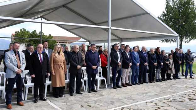 &Omicron; &Delta;&eta;&mu;. &Kappa;&omicron;&upsilon;&rho;έ&tau;&alpha;&sigmaf; &tau;ί&mu;&eta;&sigma;&epsilon; &sigma;&tau;&omicron; &Kappa;&iota;&lambda;&epsilon;&lambda;έ&rho; &tau;&omicron;&upsilon;&sigmaf; &alpha;&gamma;&omega;&nu;&iota;&sigma;&tau;έ&sigmaf; &tau;&omicron;&upsilon; 1910 &kappa;&alpha;&iota; &tau;&omicron;&upsilon; &sigma;ή&mu;&epsilon;&rho;&alpha; - &Theta;&omega;&rho;ά&kappa;&iota;&sigma;&eta; &tau;&eta;&sigmaf; &pi;&alpha;&rho;&alpha;&gamma;&omega;&gamma;ή&sigmaf; &mu;&epsilon; &sigma;ύ&gamma;&chi;&rho;&omicron;&nu;&epsilon;&sigmaf; &upsilon;&pi;&omicron;&delta;&omicron;&mu;έ&sigmaf;