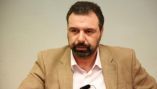&Sigma;&tau;&alpha;ύ&rho;&omicron;&sigmaf; &Alpha;&rho;&alpha;&chi;&omega;&beta;ί&tau;&eta;&sigmaf;: &laquo;&Delta;&epsilon;&sigma;&mu;&epsilon;&upsilon;ό&mu;&alpha;&sigma;&tau;&epsilon; &gamma;&iota;&alpha; &delta;&eta;&mu;&iota;&omicron;&upsilon;&rho;&gamma;ί&alpha; &alpha;&gamma;&rho;&omicron;&tau;&iota;&kappa;ή&sigmaf; &tau;&rho;ά&pi;&epsilon;&zeta;&alpha;&sigmaf;&raquo;
