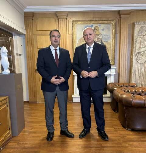 &Sigma;&upsilon;&nu;ά&nu;&tau;&eta;&sigma;&eta; &Theta;&alpha;&nu;ά&sigma;&eta; &Pi;&alpha;&pi;&alpha;&theta;&alpha;&nu;ά&sigma;&eta; &mu;&epsilon; &tau;&omicron;&nu; &Upsilon;&pi;&Alpha;&Alpha;&Tau; &kappa;&alpha;&iota; &tau;&eta; &Nu;έ&alpha; &Omicron;&mu;&omicron;&sigma;&pi;&omicron;&nu;&delta;ί&alpha; &Chi;&omicron;&iota;&rho;&omicron;&tau;&rho;&omicron;&phi;&iota;&kappa;ώ&nu; &Sigma;&upsilon;&lambda;&lambda;ό&gamma;&omega;&nu;