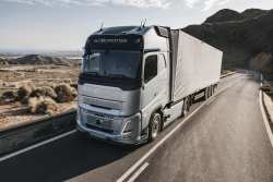 &Alpha;&nu;&alpha;&beta;&alpha;&theta;&mu;&iota;&sigma;&mu;έ&nu;&omicron; &sigma;ύ&sigma;&tau;&eta;&mu;&alpha; Volvo Dynamic Steering &alpha;&pi;ό &tau;&eta; Volvo Trucks