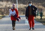 &Tau;&zeta;ά&kappa;&rho;&eta; - &Tau;&rho;&epsilon;&iota;&sigmaf; &pi;&rho;&omicron;&tau;ά&sigma;&epsilon;&iota;&sigmaf; &gamma;&iota;&alpha; &tau;&eta;&nu; &upsilon;&pi;&omicron;&beta;&omicron;ή&theta;&eta;&sigma;&eta; &kappa;&alpha;&iota; &tau;&eta;&nu; &upsilon;&pi;&omicron;&sigma;&tau;ή&rho;&iota;&xi;&eta; &tau;&omega;&nu; &Epsilon;&lambda;&lambda;ή&nu;&omega;&nu; &Omicron;&mu;&omicron;&gamma;&epsilon;&nu;ώ&nu; &sigma;&tau;&eta;&nu; &Omicron;&upsilon;&kappa;&rho;&alpha;&nu;ί&alpha;