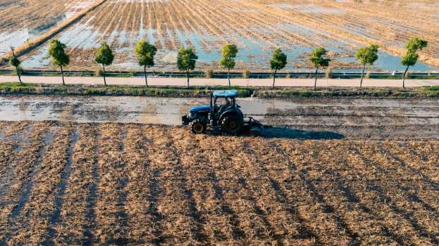 &Pi;&Omicron;&Gamma;&Epsilon;&Delta;&Upsilon;: &Delta;ύ&omicron; &mu;έ&tau;&rho;&alpha; &kappa;&alpha;&iota; &delta;ύ&omicron; &sigma;&tau;&alpha;&theta;&mu;ά - &Omicron;&iota; ί&delta;&iota;&omicron;&iota; &mu;&eta;&chi;&alpha;&nu;&iota;&sigma;&mu;&omicron;ί, &omicron;&iota; ί&delta;&iota;&epsilon;&sigmaf; &sigma;&kappa;&iota;έ&sigmaf;