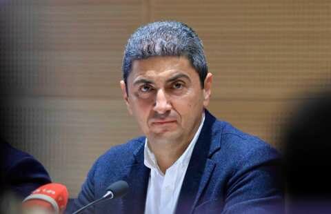 &Alpha;&upsilon;&gamma;&epsilon;&nu;ά&kappa;&eta;&sigmaf; : &laquo;&Alpha;&pi;&lambda;&omicron;&pi;&omicron;&iota;&epsilon;ί&tau;&alpha;&iota;  &eta; &delta;&iota;&alpha;&delta;&iota;&kappa;&alpha;&sigma;ί&alpha; &kappa;&alpha;&tau;&alpha;&beta;&omicron;&lambda;ή&sigmaf; &laquo;&pi;&rho;ό&sigma;&theta;&epsilon;&tau;&omega;&nu; &tau;&epsilon;&lambda;ώ&nu;&raquo; &sigma;&tau;&omicron;&upsilon;&sigmaf; &gamma;&epsilon;&omega;&tau;&epsilon;&chi;&nu;&iota;&kappa;&omicron;ύ&sigmaf;&raquo;