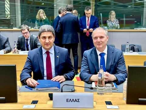 &Alpha;&upsilon;&gamma;&epsilon;&nu;ά&kappa;&eta;&sigmaf; &gamma;&iota;&alpha; &pi;&rho;ώ&tau;&omicron; &chi;&rho;ό&nu;&omicron; &epsilon;&phi;&alpha;&rho;&mu;&omicron;&gamma;ή&sigmaf; &tau;&omicron;&upsilon; &Sigma;&Sigma; &Kappa;&Alpha;&Pi;: &Zeta;&eta;&tau;&omicron;ύ&mu;&epsilon;&nu;&alpha; &eta;  &epsilon;&upsilon;&epsilon;&lambda;&iota;&xi;ί&alpha; &kappa;&alpha;&iota; &epsilon;&pi;&iota;&kappa;&omicron;&upsilon;&rho;&iota;&kappa;ό&tau;&eta;&tau;&alpha;, &alpha;&lambda;&lambda;ά &kappa;&alpha;&iota; &alpha;&pi;&lambda;&omicron;ύ&sigma;&tau;&epsilon;&rho;&epsilon;&sigmaf; &delta;&iota;&alpha;&delta;&iota;&kappa;&alpha;&sigma;ί&epsilon;&sigmaf; &mu;&epsilon; &mu;&epsilon;ί&omega;&sigma;&eta; &tau;&eta;&sigmaf; &gamma;&rho;&alpha;&phi;&epsilon;&iota;&omicron;&kappa;&rho;&alpha;&tau;ί&alpha;&sigmaf;
