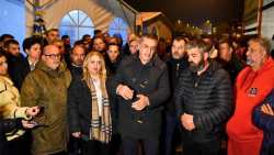 &Kappa;&omicron;&upsilon;&rho;έ&tau;&alpha;&sigmaf; &alpha;&pi;ό &tau;o &mu;&pi;&lambda;ό&kappa;o &sigma;&tau;&omicron; &Lambda;ό&gamma;&gamma;&omicron; &Tau;&rho;&iota;&kappa;ά&lambda;&omega;&nu;: &Sigma;&tau;&omicron; &pi;&lambda;&epsilon;&upsilon;&rho;ό &sigma;&alpha;&sigmaf; &mu;έ&chi;&rho;&iota; &tau;έ&lambda;&omicron;&upsilon;&sigmaf;, &mu;&alpha;&zeta;ί &theta;&alpha; &pi;ά&mu;&epsilon; &sigma;&tau;&omicron;&nu; &Pi;&rho;&omega;&theta;&upsilon;&pi;&omicron;&upsilon;&rho;&gamma;ό